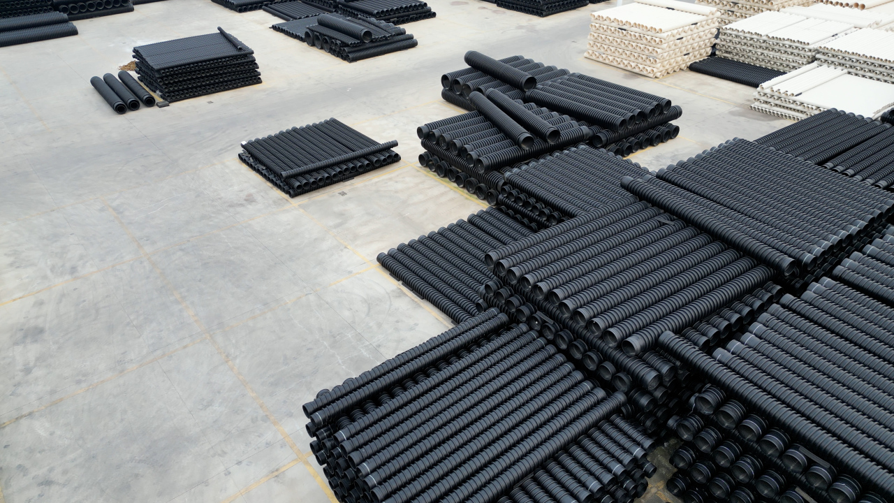 抗根阻的 HDPE 克拉管，防止縱向移位