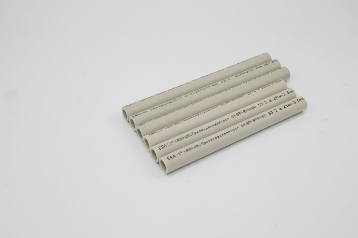 別墅 PPR 冷熱水管分層安裝方案，全屋熱水循環設計